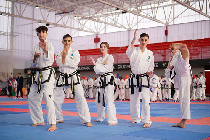 08-Elite-Stage-&-Competition